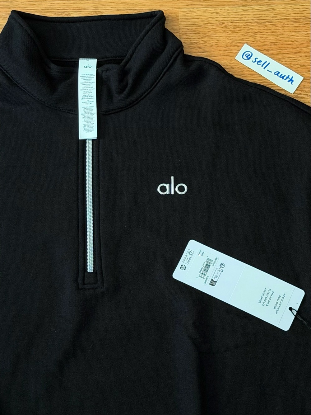 Alo Yoga Quarter-Zip Pullover Black & Grey -NEW❗️only $135 offers accepted - Picture 3 of 6